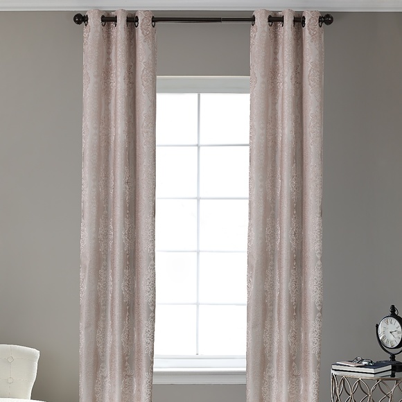 •Total Blackout curtains by Heaveldik • - Picture 2 of 8